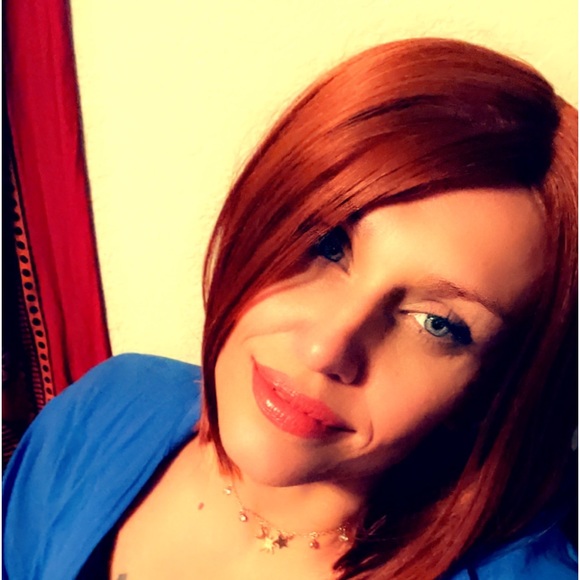 Meet your Posher, Bianca - Picture 2 of 16